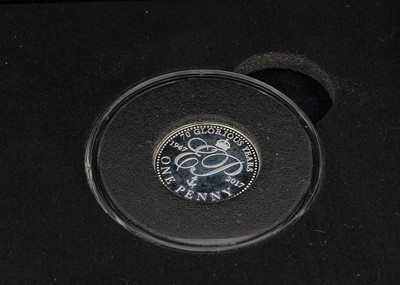 Lot 302 - A modern platinum proof penny coin