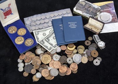 Lot 396 - A collection of British and World coins and banknotes