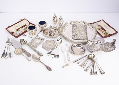 Lot 480 - A collection of silver and silver plate