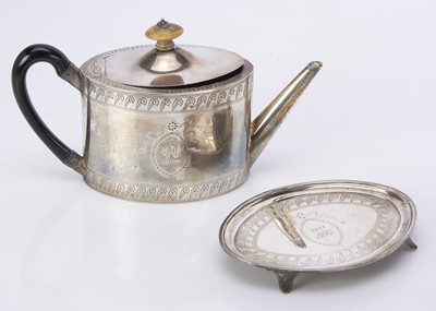 Lot 545 - A George III silver teapot and stand by Henry Chawner