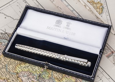 Lot 554 - A modern silver fountain pen from Mappin & Webb