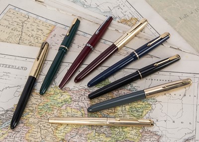 Lot 568 - A collection of eight vintage and modern Parker fountain pens