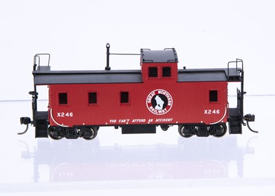 Lot 836 - Overland Models Inc H0 Gauge GN 30 Wood Caboose #X246 with Andrews Trucks Factory Painted Red/Black  Limited OMI-3954-1