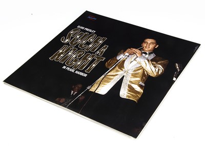 Lot 140 - Elvis Presley LP