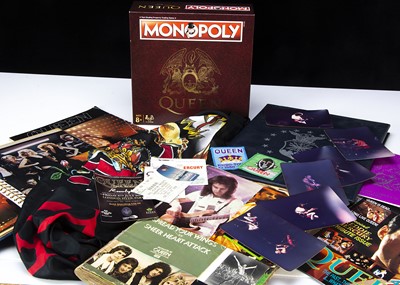 Lot 339 - Queen Memorabilia