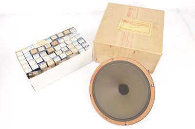 Lot 585 - Valves / Speaker