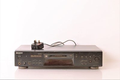 Lot 605 - Sony Mini-Disc Player