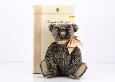 Lot 19 - A Steiff limited edition British Collectors 2007 teddy bear