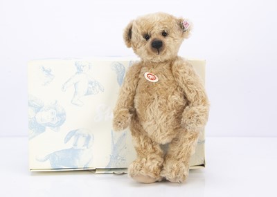 Lot 61 - A Steiff limited edition Jona teddy bear