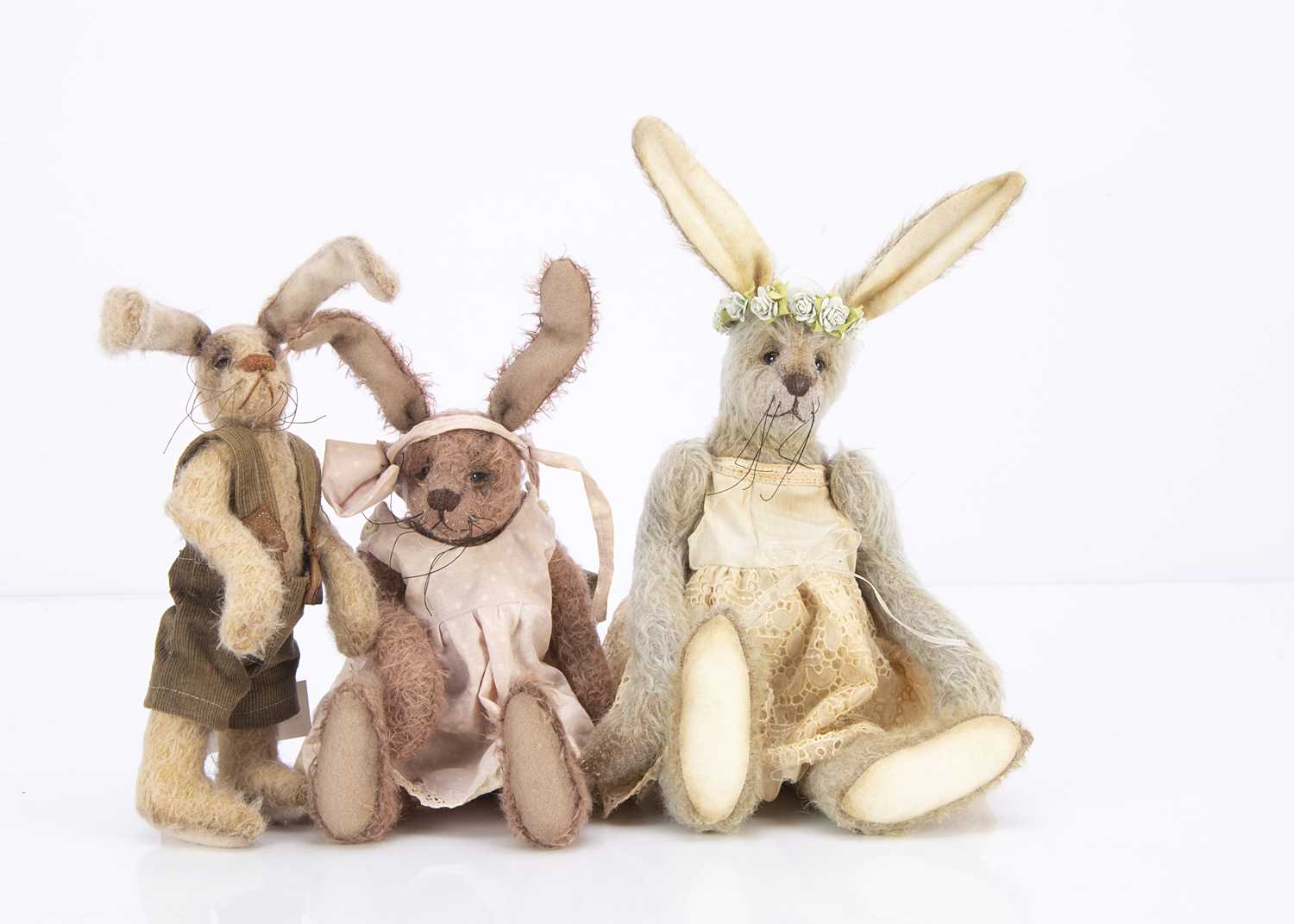 Lot 78 - A Three Teun Bears artist rabbits