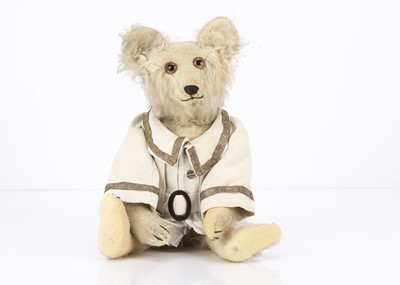 Lot 172 - A Jopi (Joseph Pittman) musical teddy bear circa 1928