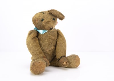 Lot 198 - A 1920s British teddy bear