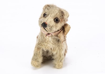 Lot 211 - A small Steiff seated Molly dog 1925-1943