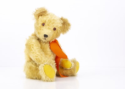 Lot 250 - A 1930s teddy bear