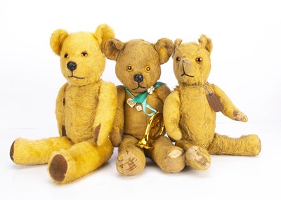 Lot 275 - Three post-war Pedigree teddy bears