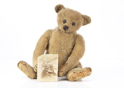 Lot 297 - A Steiff teddy bear with photographic provenance circa 1910
