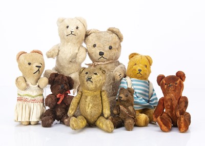 Lot 319 - Eight small post-war teddy bears