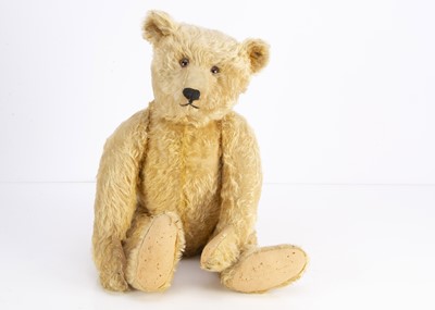 Lot 343 - A 1920s Steiff teddy bear