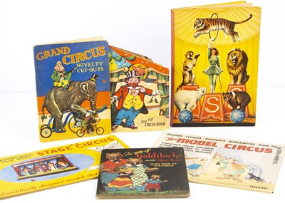 Lot 347 - Circus cut-out and pop-up books