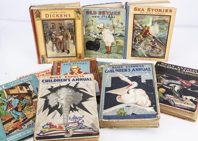 Lot 352 - British pop-up books