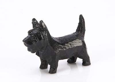 Lot 401 - A Forest Toys of Brockenhurst scottie dog