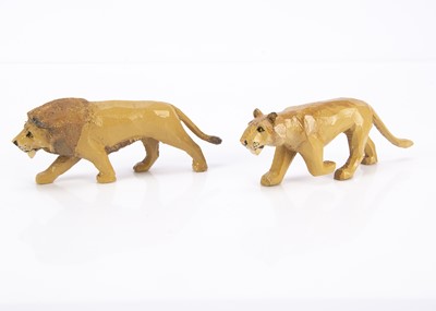 Lot 437 - Forest Toys of Brockenhurst lion and lioness