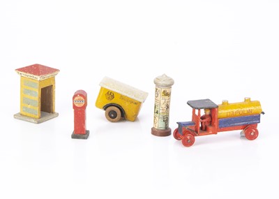 Lot 447 - Erzgebirge wooden toys