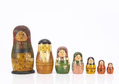 Lot 464 - A 1920-30s wooden Matryoshka doll