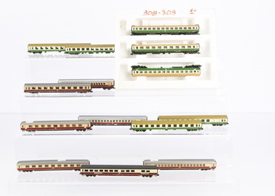 Lot 616 - unboxed Arnold German N Gauge Coaching Stock