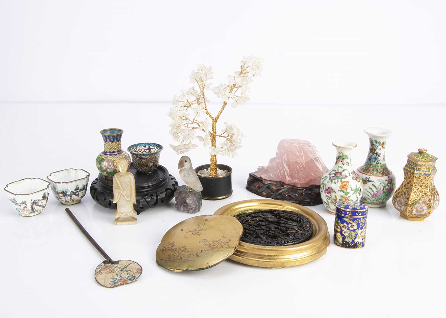 Lot 721 - Asian objects,
