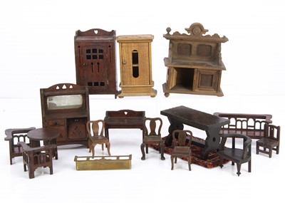 Lot 783 - 1930s dolls’ house furniture