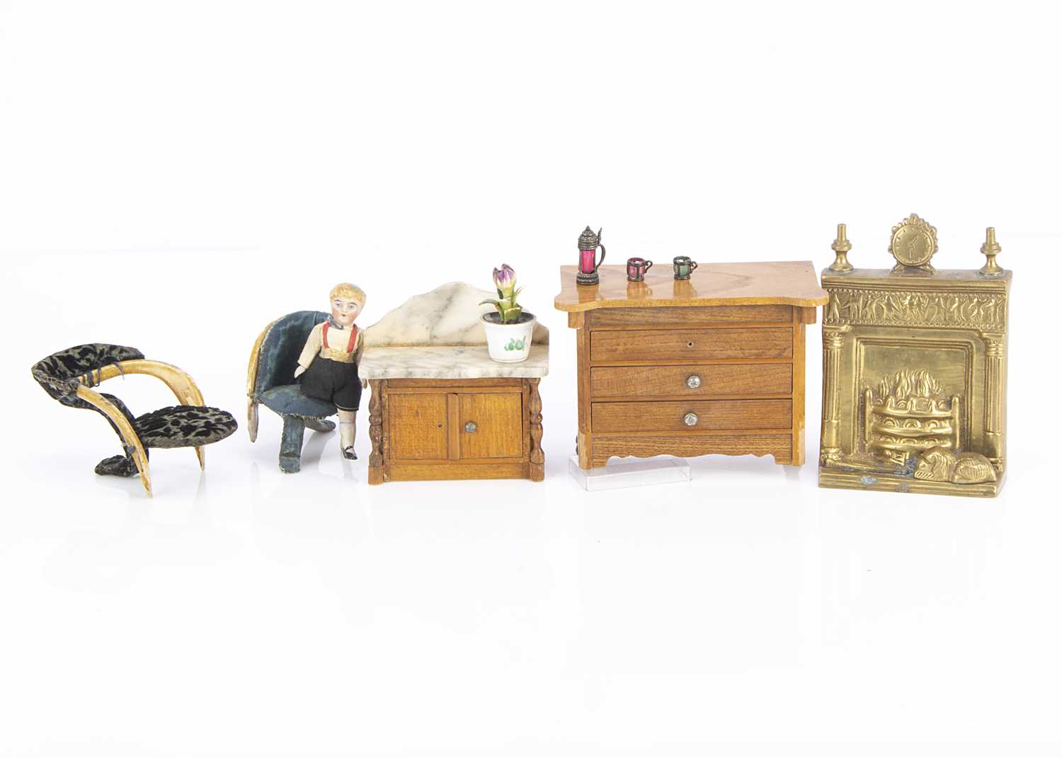 Lot 787 - Antique dolls’ house furniture