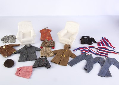 Lot 906 - A quantity of Sindy and other doll’s clothing