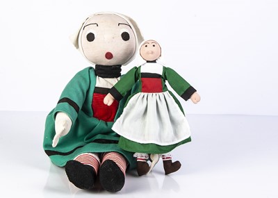 Lot 1034 - A 1960s Beccasiane cloth doll