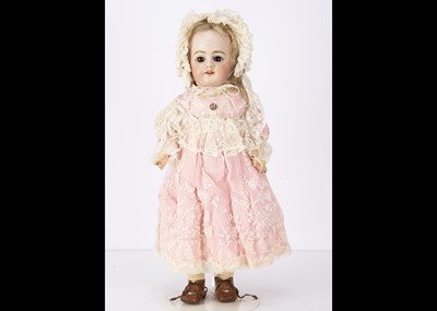 Lot 1075 - A Simon & Halbig 1009 child doll