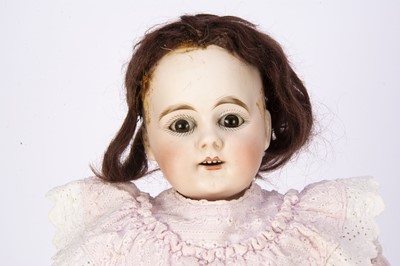 Lot 1077 - A Bahr & Proeschild 309 shoulder-head child doll