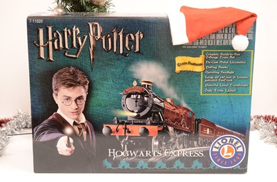 Lot 31 - A modern Lionel Harry Potter Hogwart's Express train set