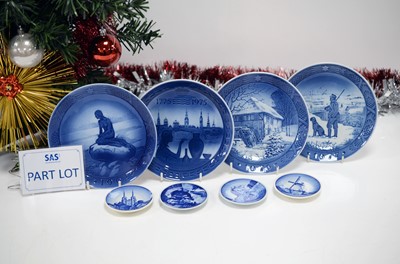 Lot 63 - A set of 12 Royal Copenhagen porcelain Year and Christmas plates from 1975 to 1986, together with a RC Little Mermaid plate dated 1962 and eight small RC plates