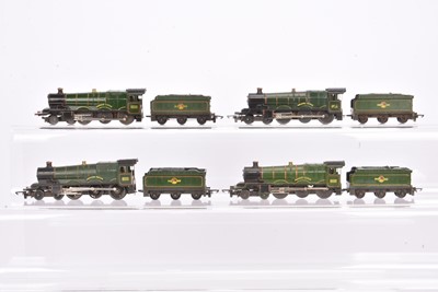 Lot 124 - Tri-ang TT Gauge BR green Castle Class 'Windsor Castle' Locomotives and Tenders