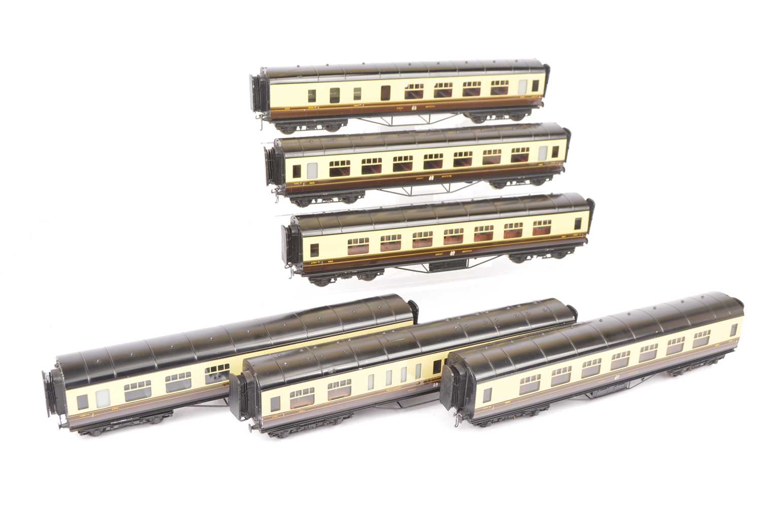 Lot 16 - Exley 0 Gauge GWR chocolate and cream Passenger Corridor Coaches