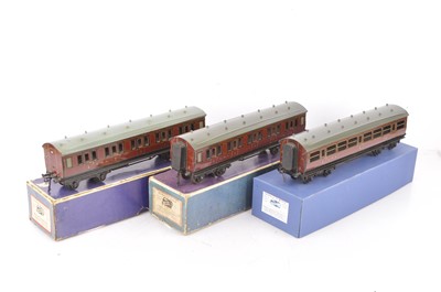 Lot 37 - Six Bassett-Lowke 0 Gauge tinplate LMS Coaches (6)