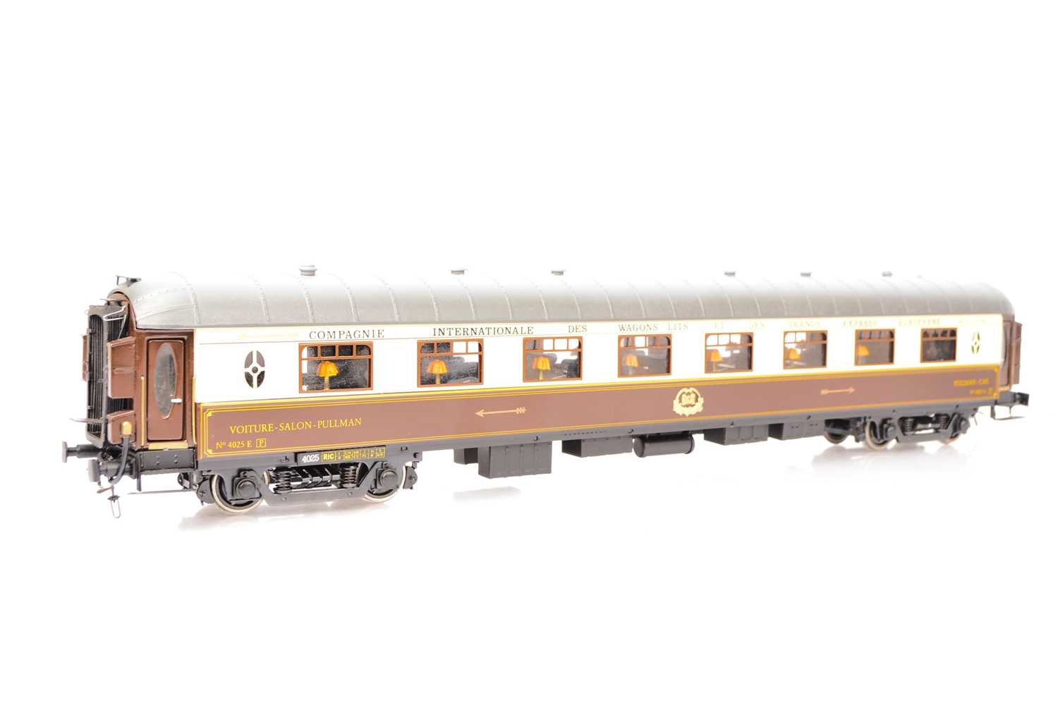 Lot 152 - A Fine 0 Gauge Wagons-Lits Pullman Car