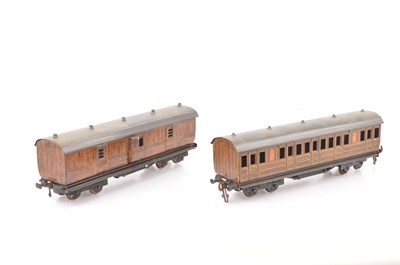 Lot 207 - GNR 0 Gauge bogie Coaching Stock by Carette and Marklin (2)