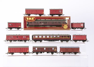 Lot 248 - Hornby and Airfix GMR 00 Gauge BR maroon Coaches Utility Vans and Horse Boxes