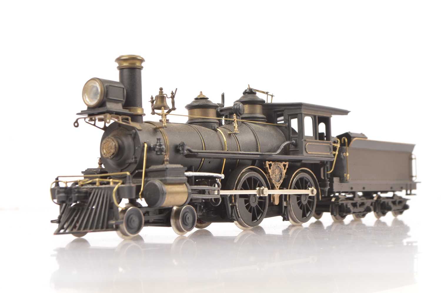 Lot 276 - Rivarossi 0 Gauge Reno black 4-4-0  Locomotive and bogie Tender