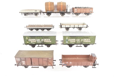 Lot 282 - 0 Gauge Continental style Goods wagons by various makers