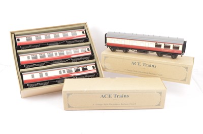 Lot 292 - ACE Trains 0 Gauge BR blood and custard Coach Set and additional coaches (five coaches)