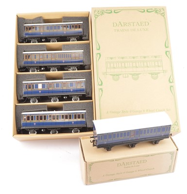 Lot 309 - darstaed Trains 0 Gauge 6-wheel S&DJR blue four Coach set and additional coach (5 coaches)