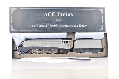 Lot 323 - ACE Trains  0 Gauge E4 LNER silver grey Class A4  Silver Jubilee Engine and Tender 2509 'Silver Link'