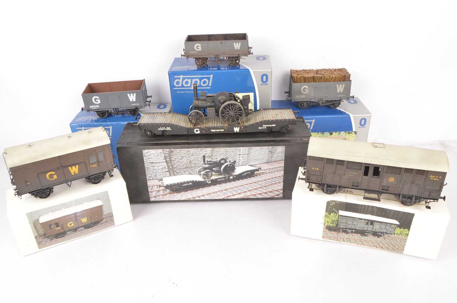 Lot 388 - Dapol detailed and kitbuilt 0 Gauge GWR kitbuilt wagons (6)